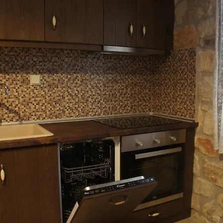 Orfeas Stone House *